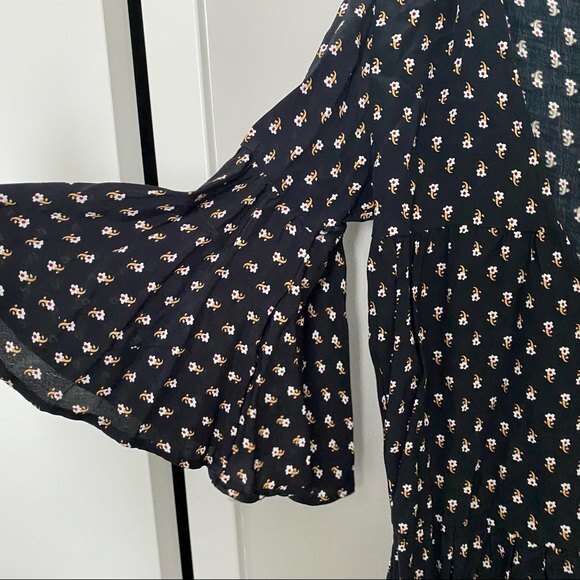 Faithfull the Brand x Anthropologie Dress Fresa Bell Sleeve Floral Print Mini 4 - Picture 4 of 9